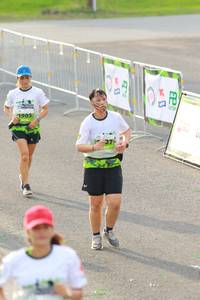 BIB: 1905
                            <button type="button" onclick="openModal(3553262)" class="btn btn-primary btn-sm float-right btn-popup" data-toggle="modal" data-target=".modal-high-quality">
                        <i class="fas fa-shopping-cart"></i> Add to Cart
                    </button>
                                            <button type="button" onclick="isThisMe(3553262, true)" class="btn btn-success btn-sm float-right btn-popup btn-isme hidden" data-toggle="tooltip" data-placement="bottom" title="นี่คือรูปของคุณใช่ไหม คลิกที่นี่เพื่อเอาเข้าอัลบั้ม">
                        <i class="fas fa-plus"></i> Add to album
                    </button>
                    <button type="button" onclick="isThisMe(3553262, false)" class="btn btn-warning btn-sm float-right btn-popup btn-isnotme hidden">
                        <i class="fas fa-ban"></i> Remove from album
                    </button>